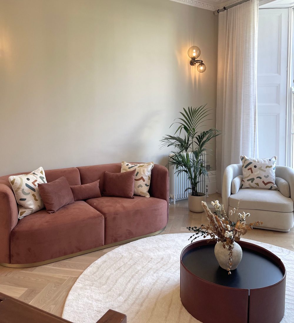 Sai Interiors project with Mano Table Set e Chloe Sofa Sai Interiors Project with Chloe Sofa