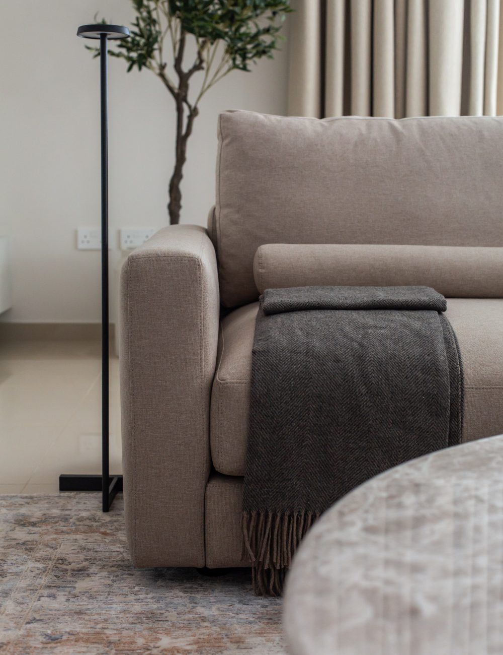 edward sofa at al mouj marina apartment